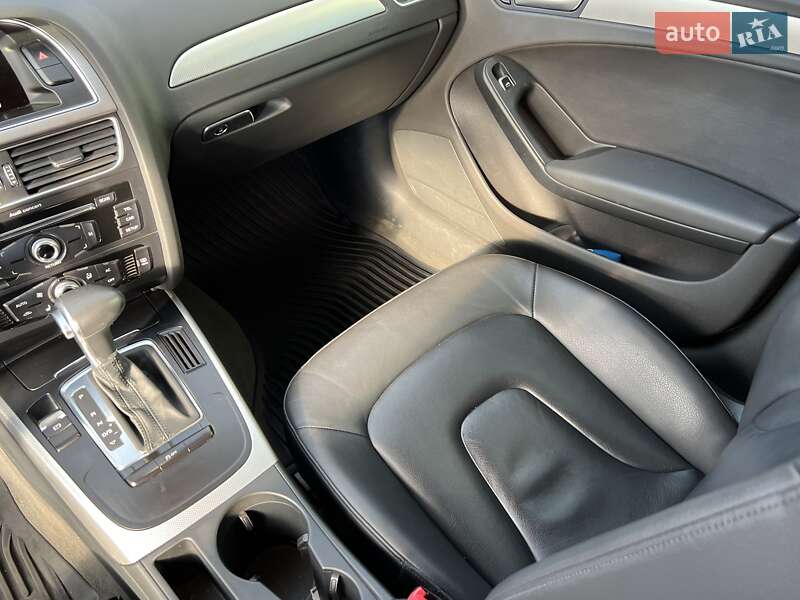 Седан Audi A4 2014 в Одессе