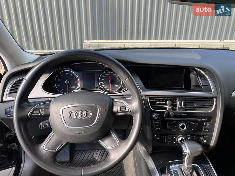 Седан Audi A4 2014 в Одессе