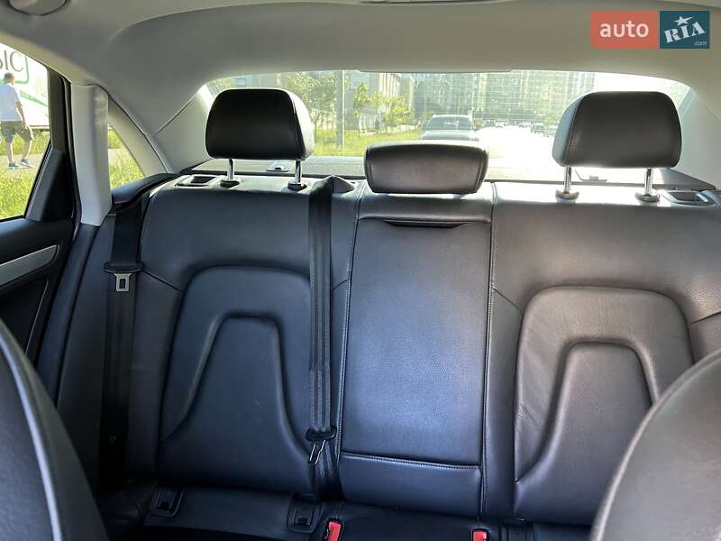Седан Audi A4 2014 в Одессе