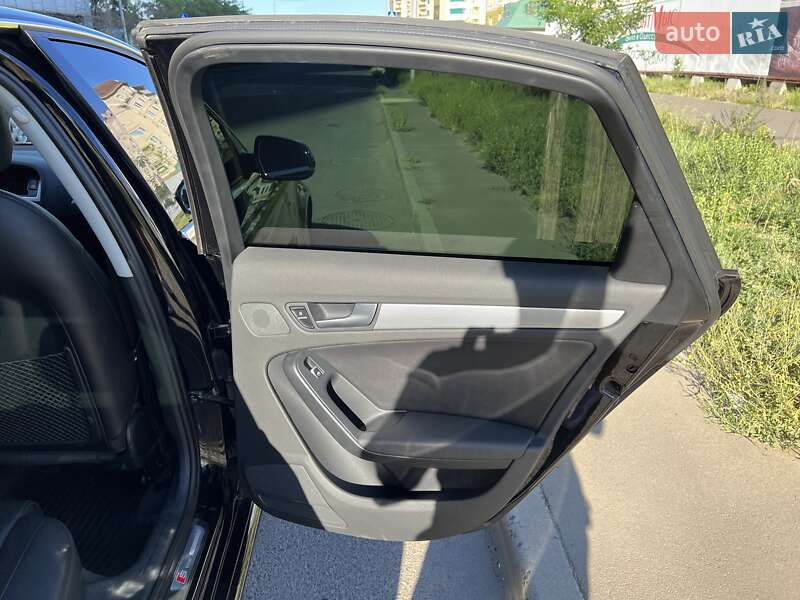 Седан Audi A4 2014 в Одессе