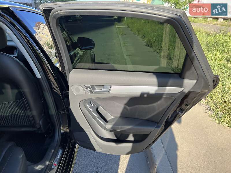Седан Audi A4 2014 в Одессе