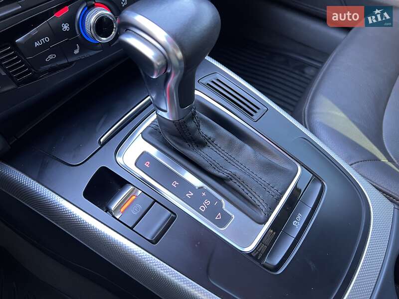 Седан Audi A4 2014 в Одессе