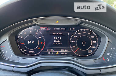 Седан Audi A4 2019 в 