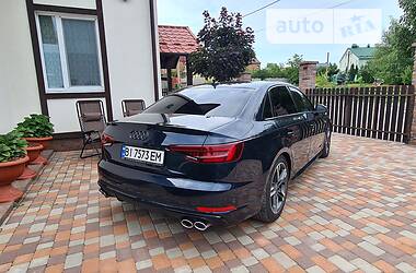 Седан Audi A4 2016 в 