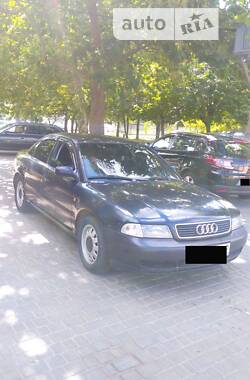 Седан Audi A4 1997 в Одесі