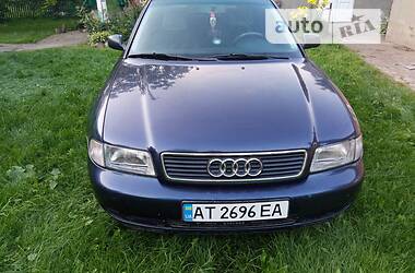 Седан Audi A4 1995 в Городенке