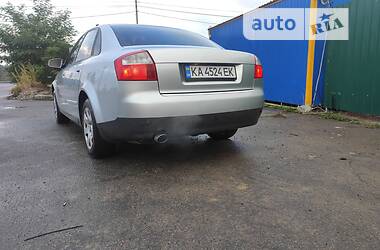 Седан Audi A4 2001 в Вишгороді