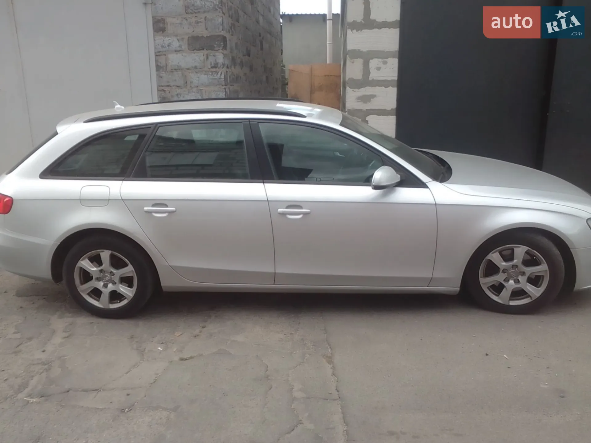 2011 Audi A4 - мініатюра 2