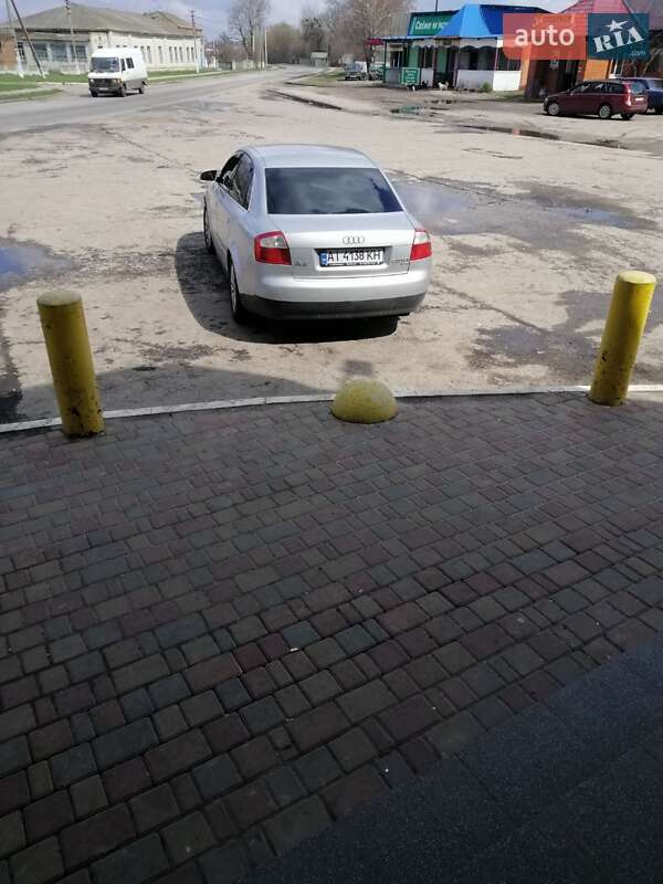 Седан Audi A4 2002 в Згуровке