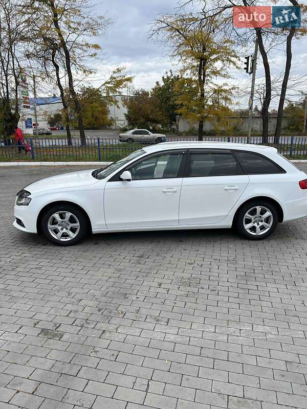 Audi A4 2011
