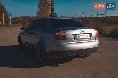 Седан Audi A4 2001 в 