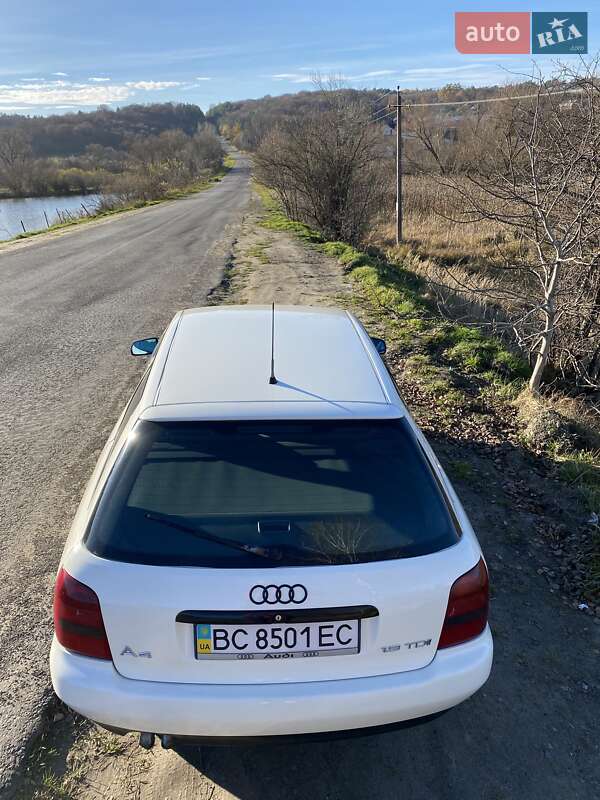 Универсал Audi A4 1997 в Львове