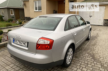 Седан Audi A4 2001 в Полонному