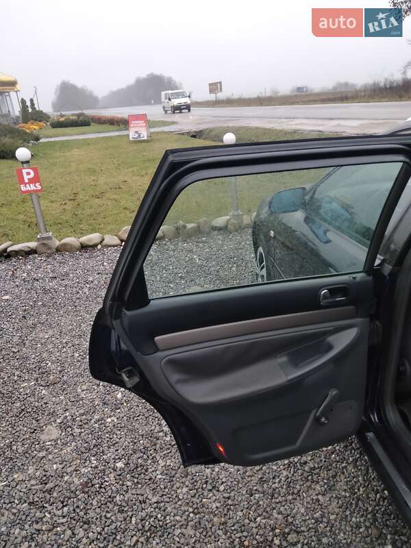 Универсал Audi A4 2000 в Збараже