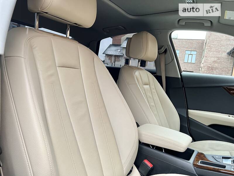 Седан Audi A4 2017 в Рівному