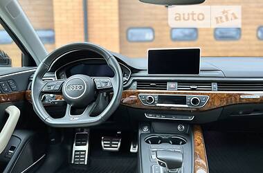 Седан Audi A4 2017 в Рівному