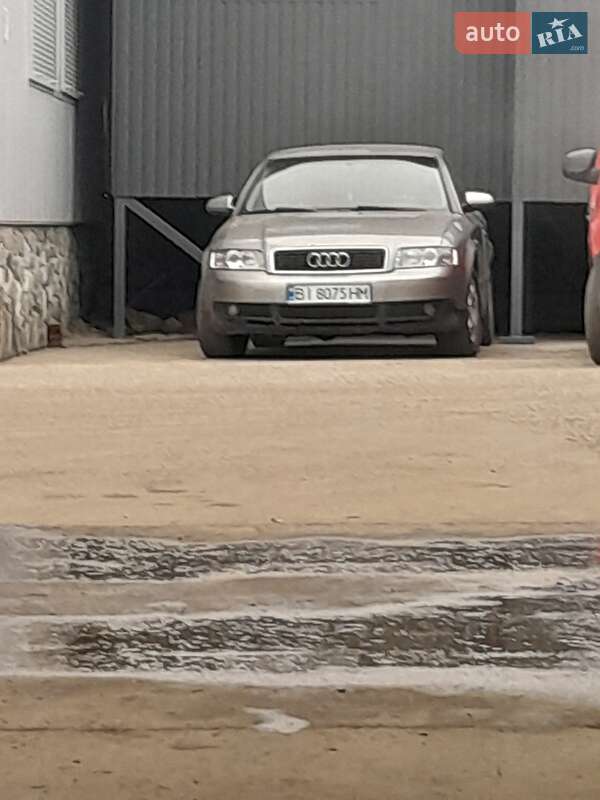 Седан Audi A4 2001 в Кременчуге
