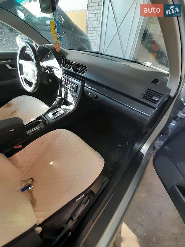 Седан Audi A4 2001 в Кременчуге