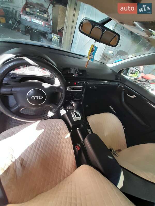 Седан Audi A4 2001 в Кременчуці