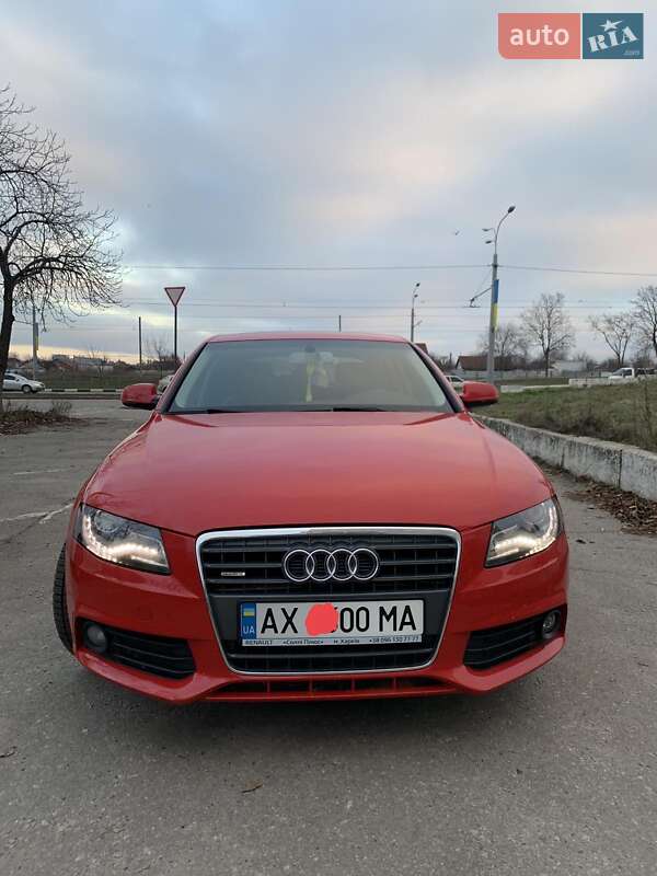Седан Audi A4 2012 в 