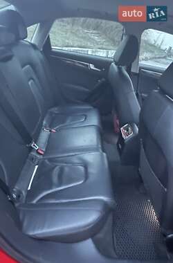 Седан Audi A4 2012 в 
