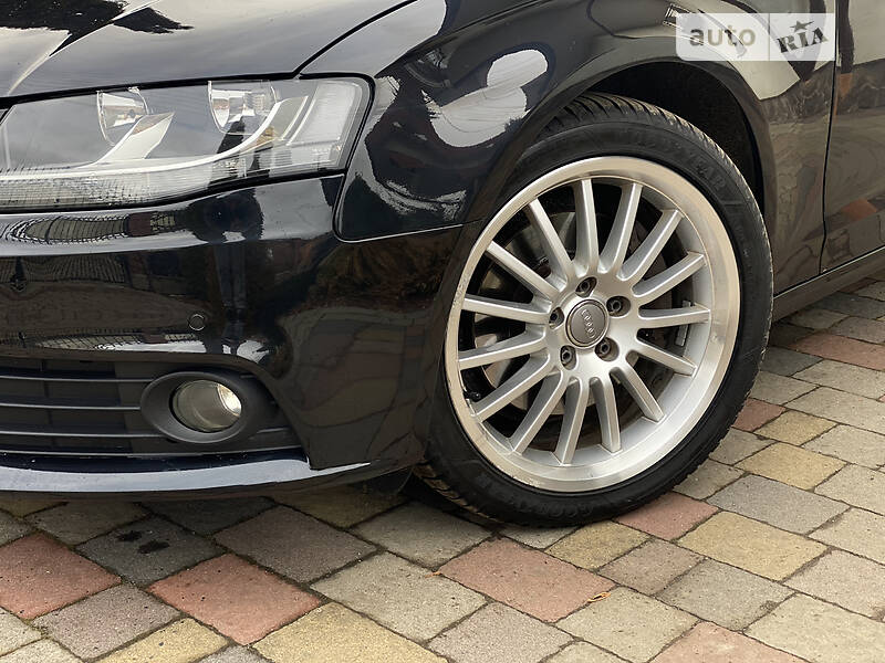 Универсал Audi A4 2011 в Стрые