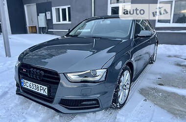 Седан Audi A4 2015 в Львове