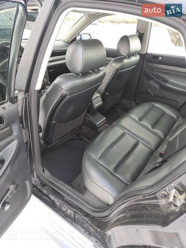 Седан Audi A4 1996 в Хмельницком