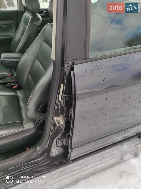 Седан Audi A4 1996 в Хмельницком