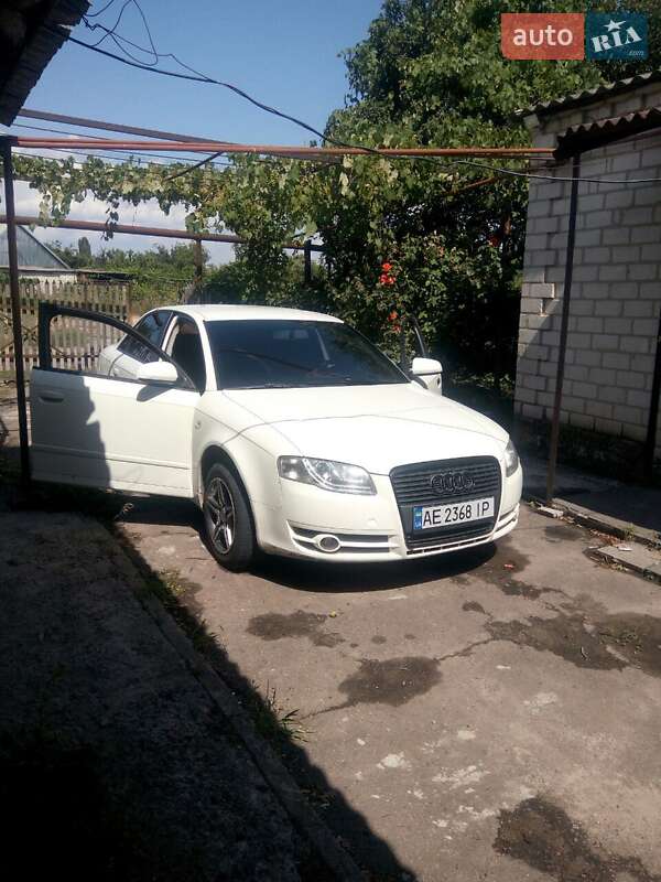 Седан Audi A4 2005 в 