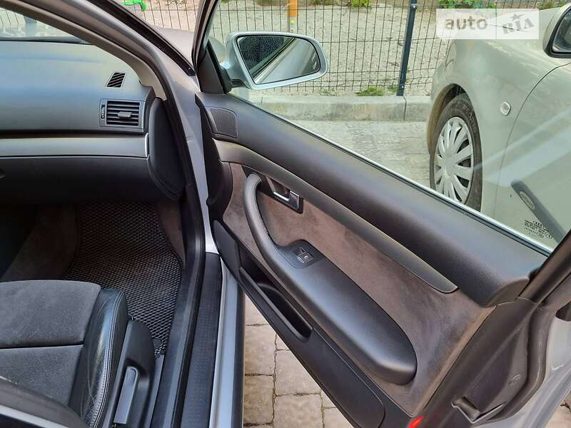 Седан Audi A4 2004 в Ивано-Франковске