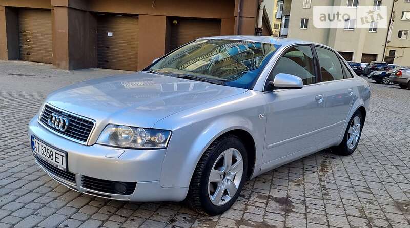 Седан Audi A4 2004 в Ивано-Франковске