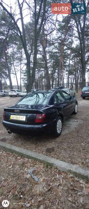 Седан Audi A4 1997 в Киеве
