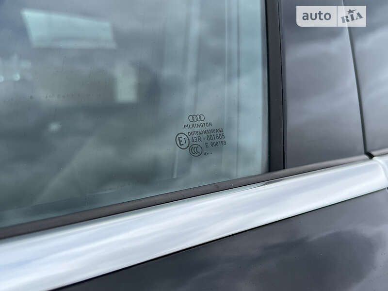Универсал Audi A4 2014 в Киеве