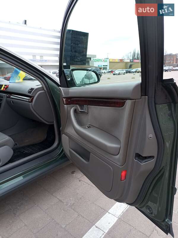 Седан Audi A4 2001 в Житомирі