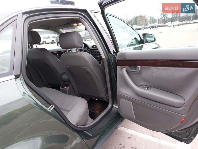 Седан Audi A4 2001 в Житомирі