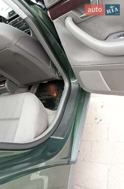 Седан Audi A4 2001 в Житомирі