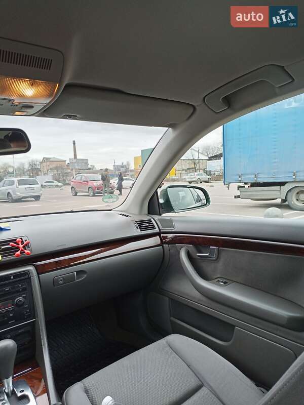 Седан Audi A4 2001 в Житомирі