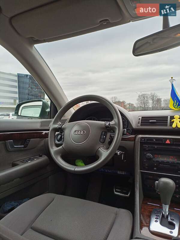 Седан Audi A4 2001 в Житомирі