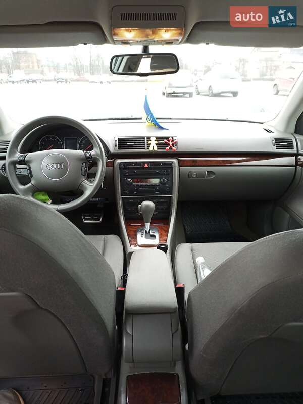Седан Audi A4 2001 в Житомирі