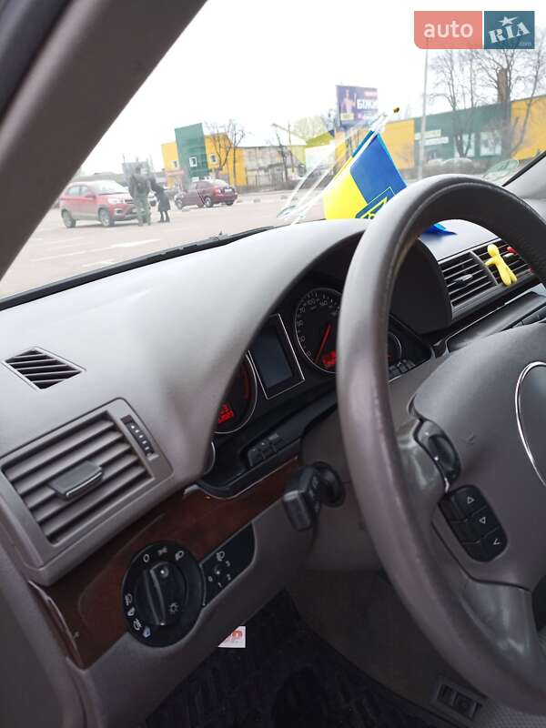 Седан Audi A4 2001 в Житомирі