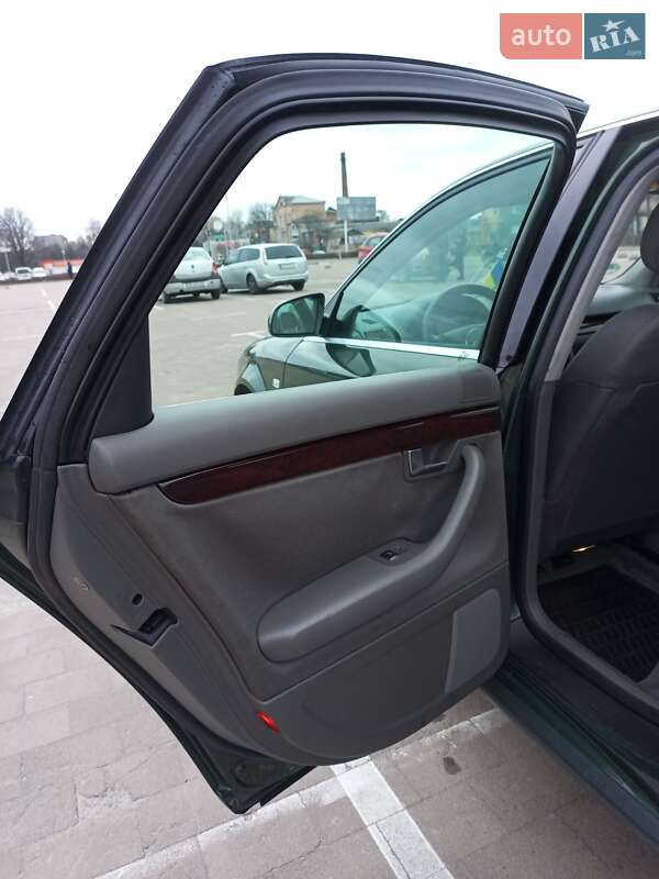 Седан Audi A4 2001 в Житомирі
