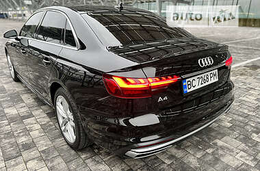 Седан Audi A4 2021 в 