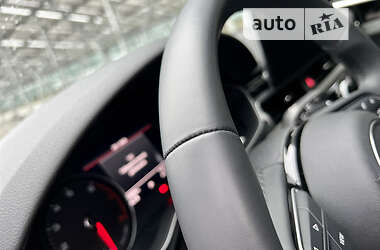 Седан Audi A4 2021 в 