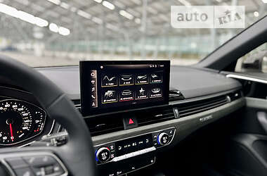 Седан Audi A4 2021 в 