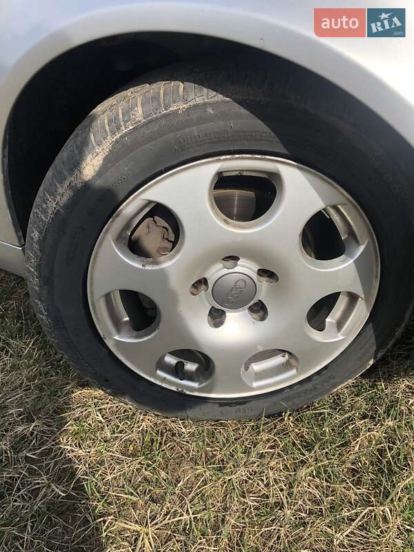 Универсал Audi A4 2003 в Вараше фото 15 Универсал Audi A4 2003 в Вараше