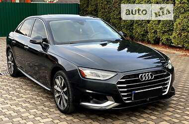 Седан Audi A4 2019 в 