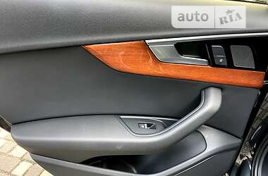 Седан Audi A4 2019 в 