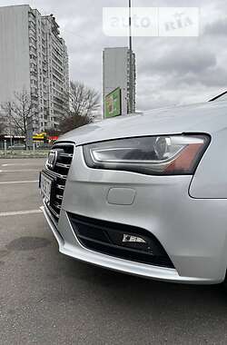 Седан Audi A4 2012 в Києві