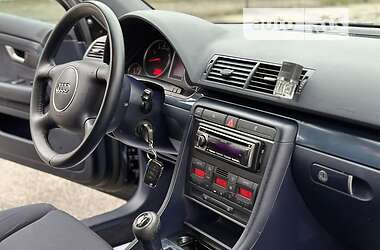 Седан Audi A4 2003 в 